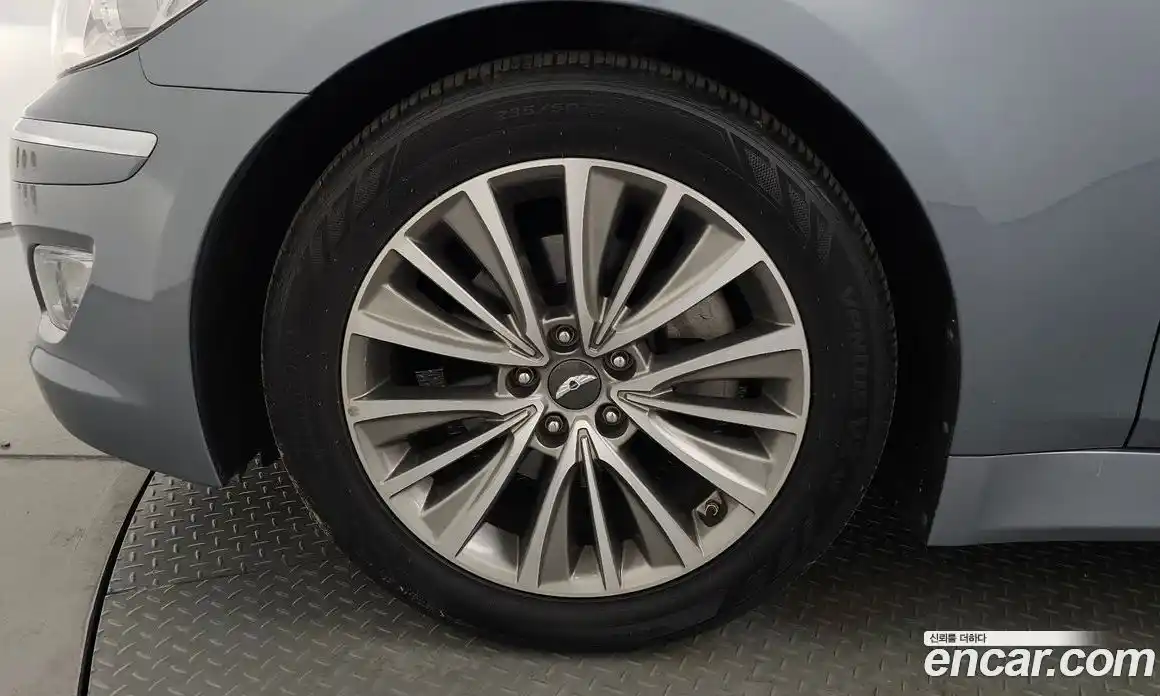 Hyundai Genesis 2014 3.3 Автомат в Москве № 330699, фото 8