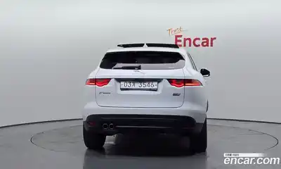 Jaguar F-Pace 2018 2.0 Автомат в Москве № 335812, миниатюра 2