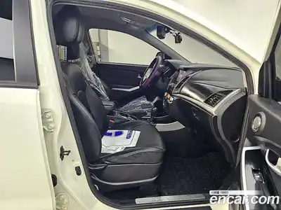 SsangYong Korando 2015 2.0 Автомат в Москве № 34438, миниатюра 11
