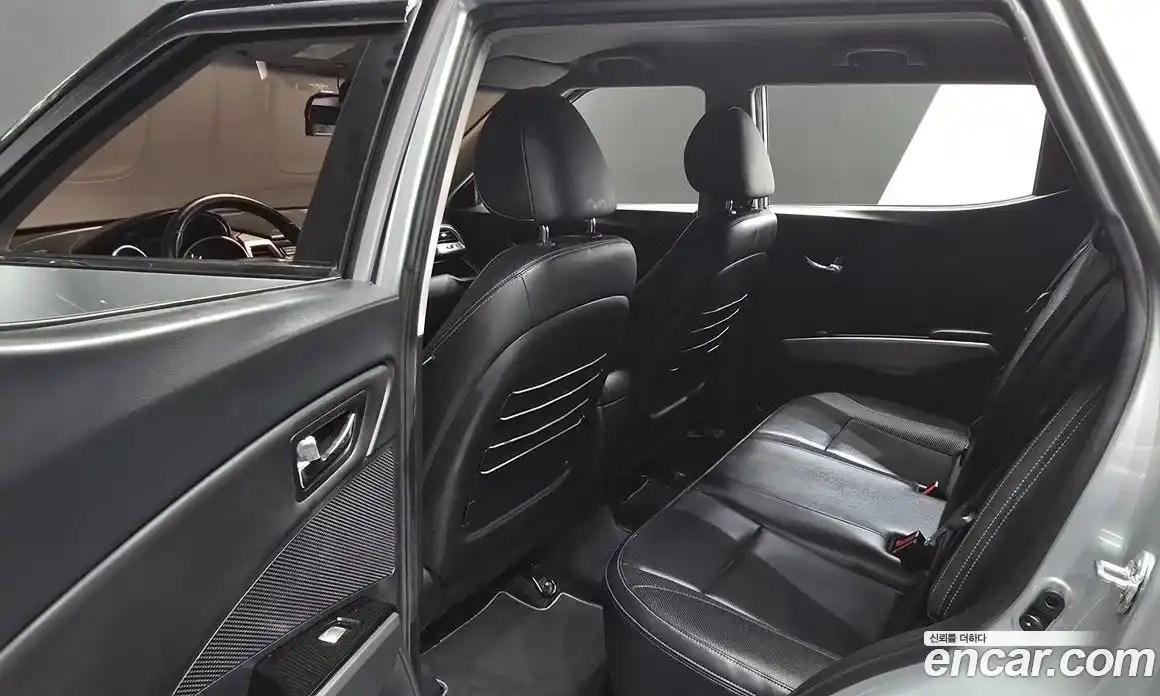 SsangYong TIBOLI 2015 1.6 Автомат в Москве № 35047, фото 13