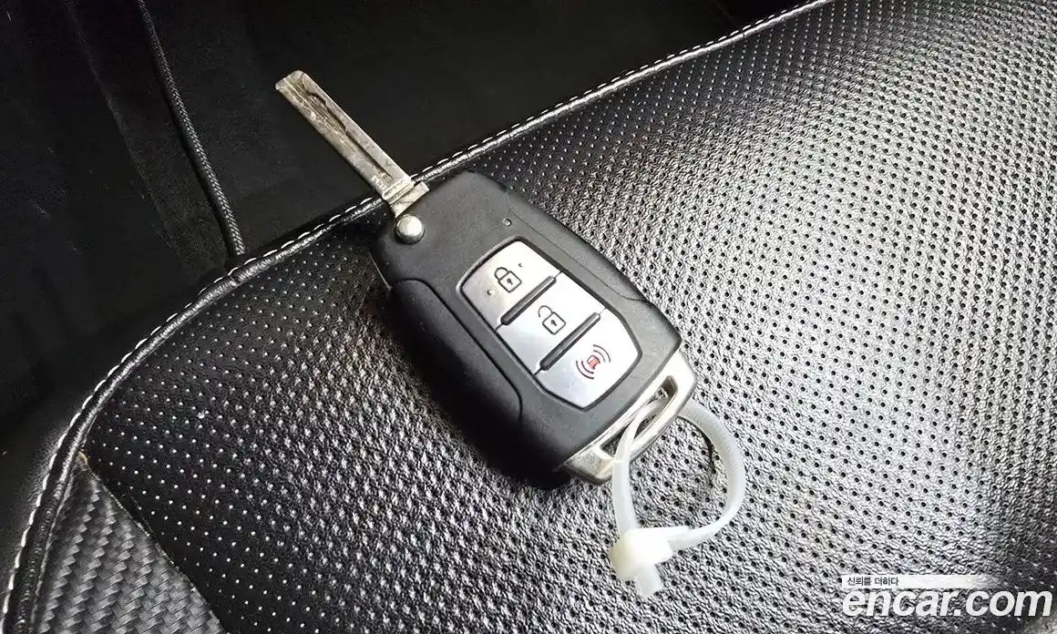 SsangYong TIBOLI 2015 1.6 Автомат в Москве № 35047, фото 15