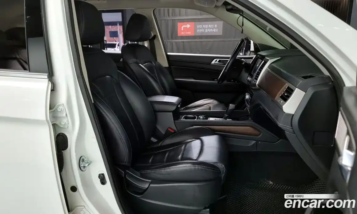 SsangYong Rexton 2018 2.2 Автомат в Москве № 35295, фото 3