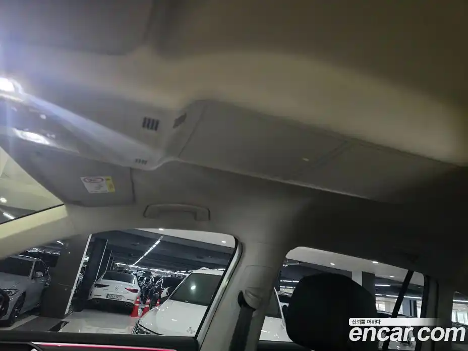 Volkswagen Tiguan 2023 2.0 Автомат в Москве № 357654, фото 16