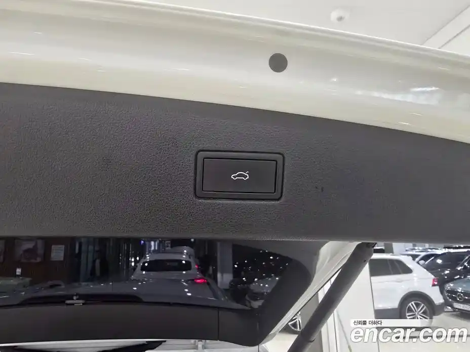 Volkswagen Tiguan 2023 2.0 Автомат в Москве № 357654, фото 18