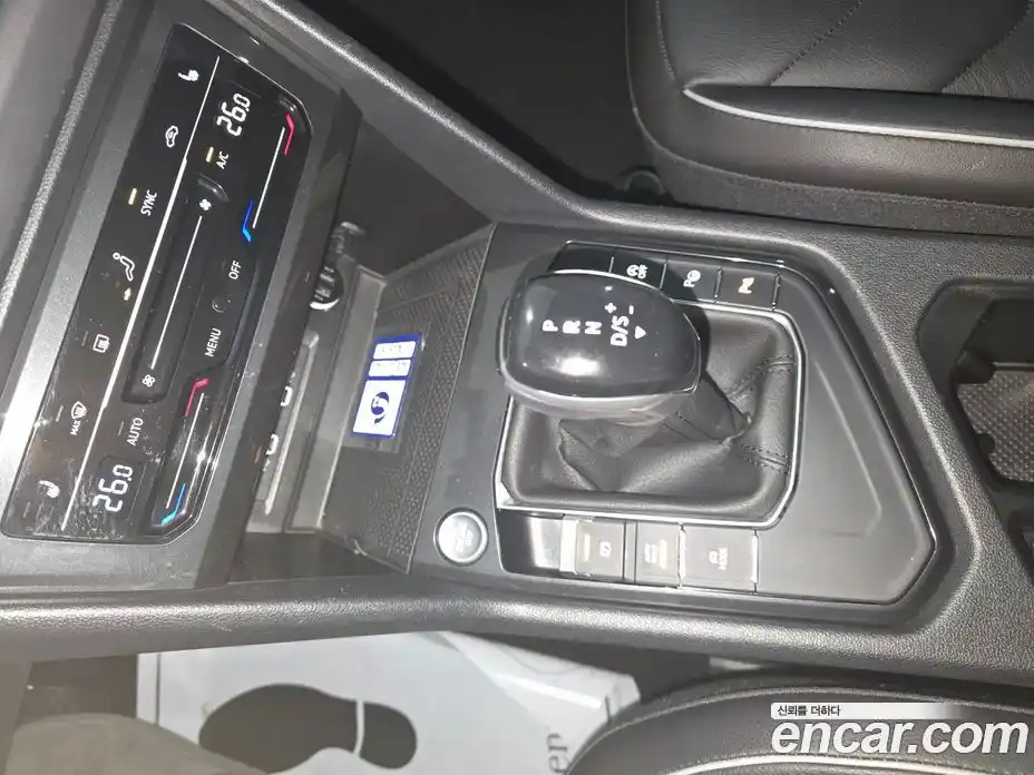 Volkswagen Tiguan 2023 2.0 Автомат в Москве № 357654, фото 9