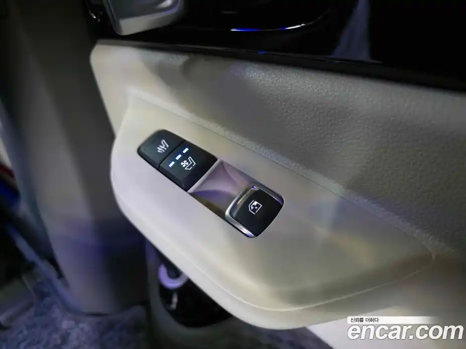 Kia Canival 2024 3.5 Автомат в Москве № 362779, фото 17