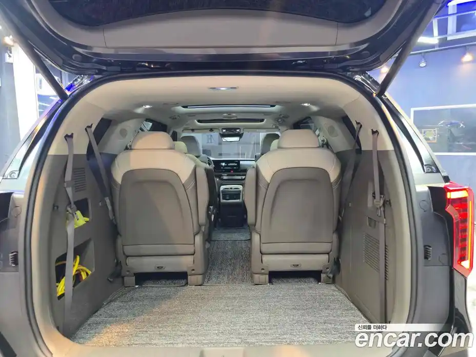 Kia Canival 2024 3.5 Автомат в Москве № 362779, фото 18