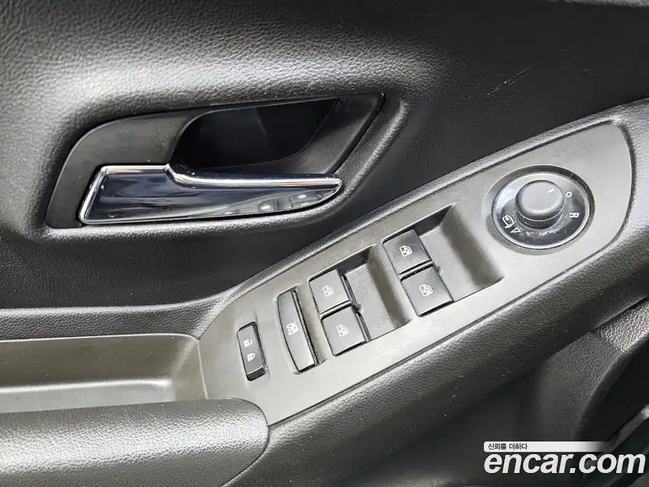 Chevrolet Trax 2015 1.4 Автомат в Москве № 37041, фото 13