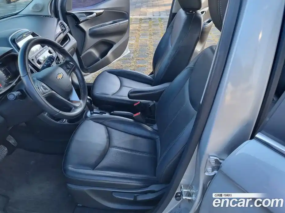 Chevrolet Spark 2017 1.0 Автомат в Москве № 37187, фото 13