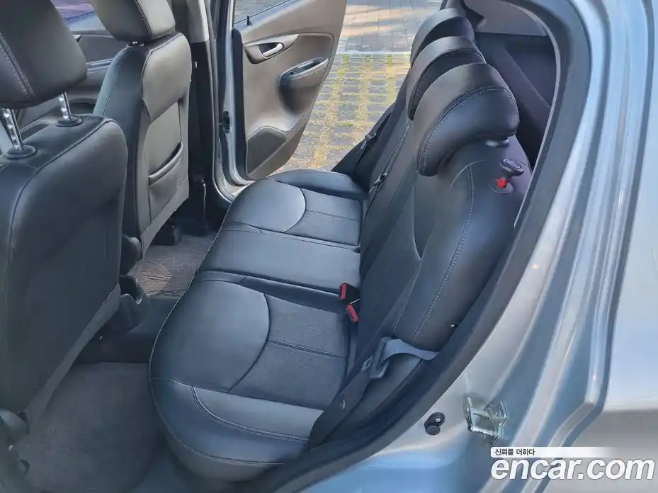 Chevrolet Spark 2017 1.0 Автомат в Москве № 37187, фото 14