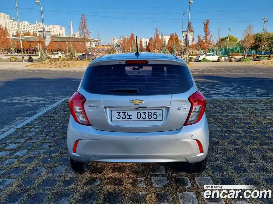 Chevrolet Spark 2017 1.0 Автомат в Москве № 37187, фото 8