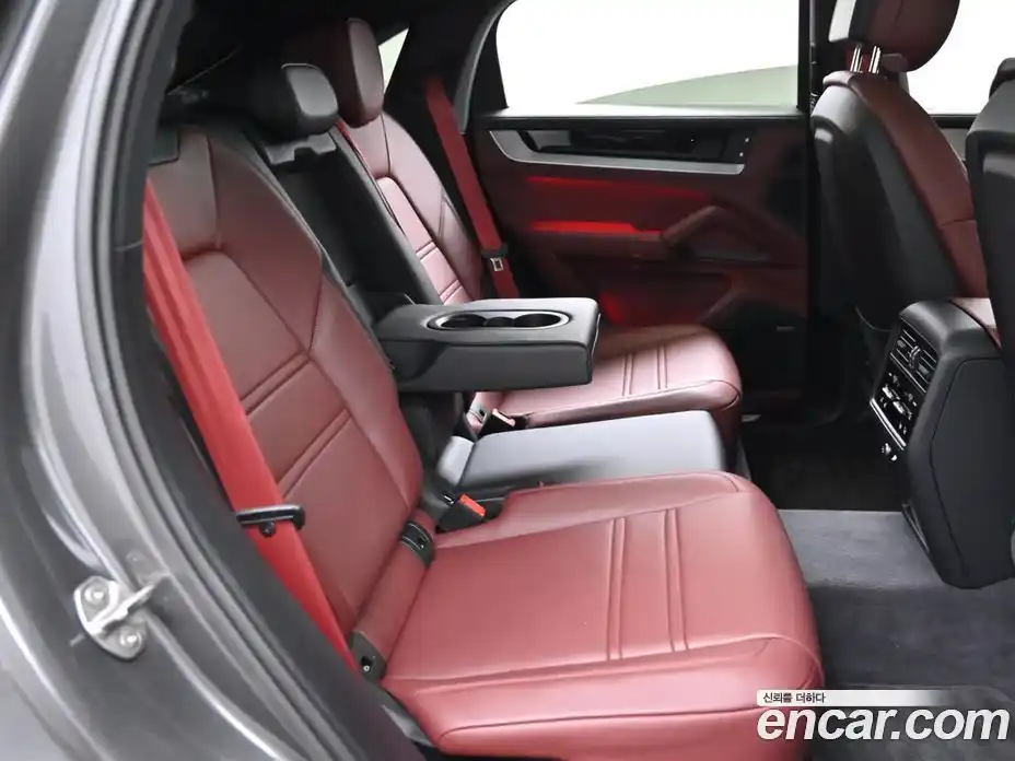 Porsche Cayenne 2025 3.0 Автомат в Москве № 374408, фото 12