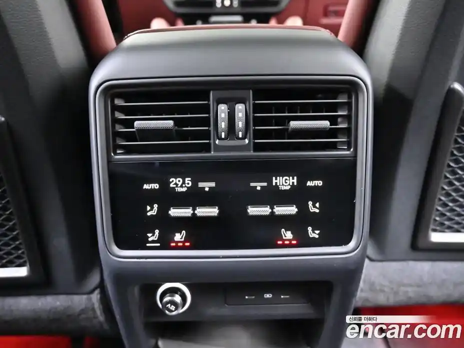 Porsche Cayenne 2025 3.0 Автомат в Москве № 374408, фото 16