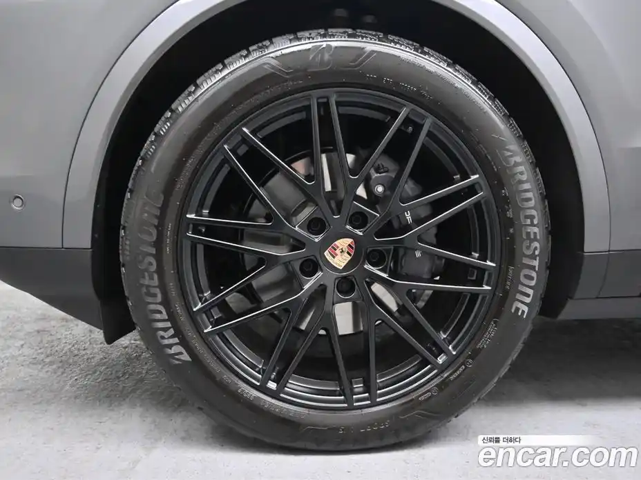 Porsche Cayenne 2025 3.0 Автомат в Москве № 374408, фото 5