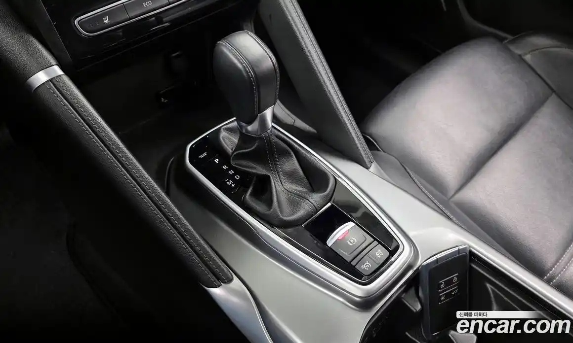 Renault QM6 2023 2.0 Автомат в Москве № 395850, фото 9