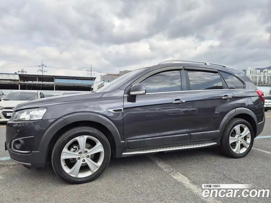 Chevrolet Captiva 2015 2.2 Автомат в Москве № 397306, фото 3