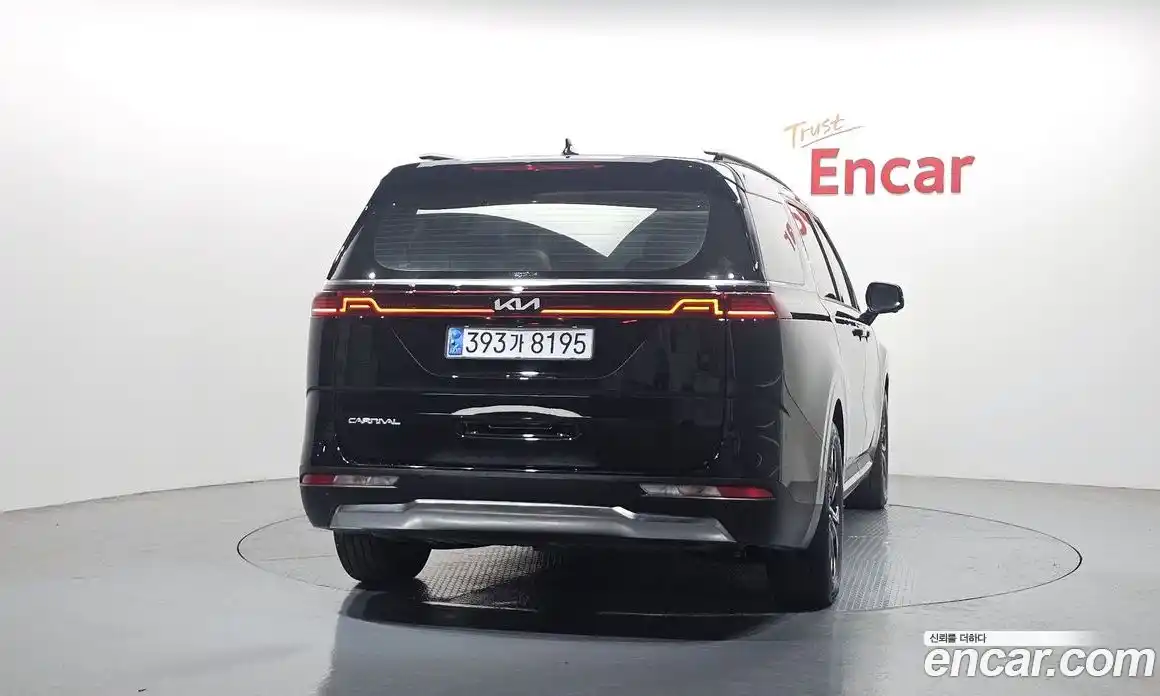 Kia Canival 2023 2.2 Автомат в Москве № 402203, фото 4