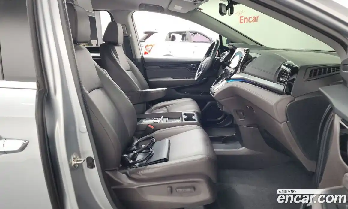 Honda Odyssey 2018 3.5 Автомат в Москве № 402522, фото 11