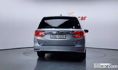 Honda Odyssey 2018 3.5 Автомат в Москве № 402522, миниатюра 4