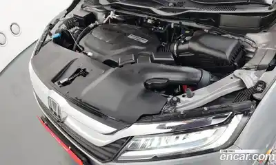 Honda Odyssey 2018 3.5 Автомат в Москве № 402522, миниатюра 6