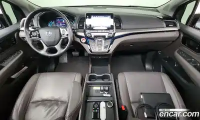 Honda Odyssey 2018 3.5 Автомат в Москве № 402522, миниатюра 7