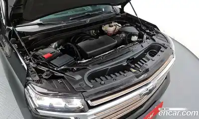 Chevrolet Tahoe 2023 6.2 Автомат в Москве № 40443, миниатюра 6