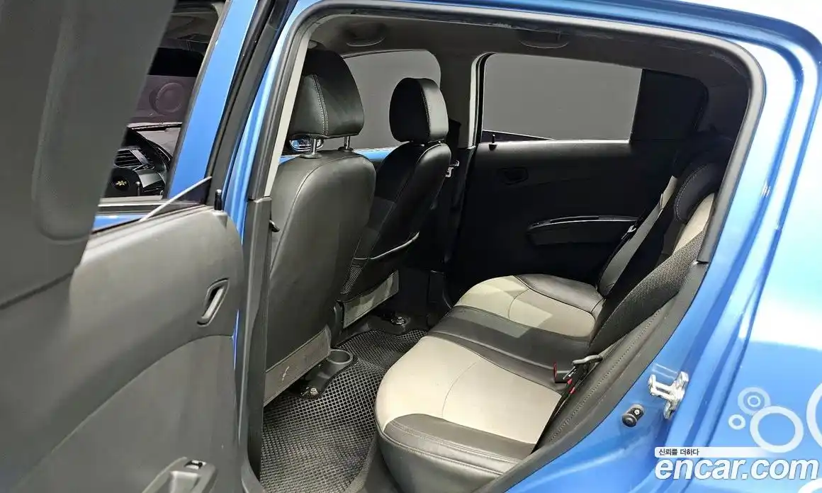 Chevrolet Spark 2013 1.0 Автомат в Москве № 40488, фото 10