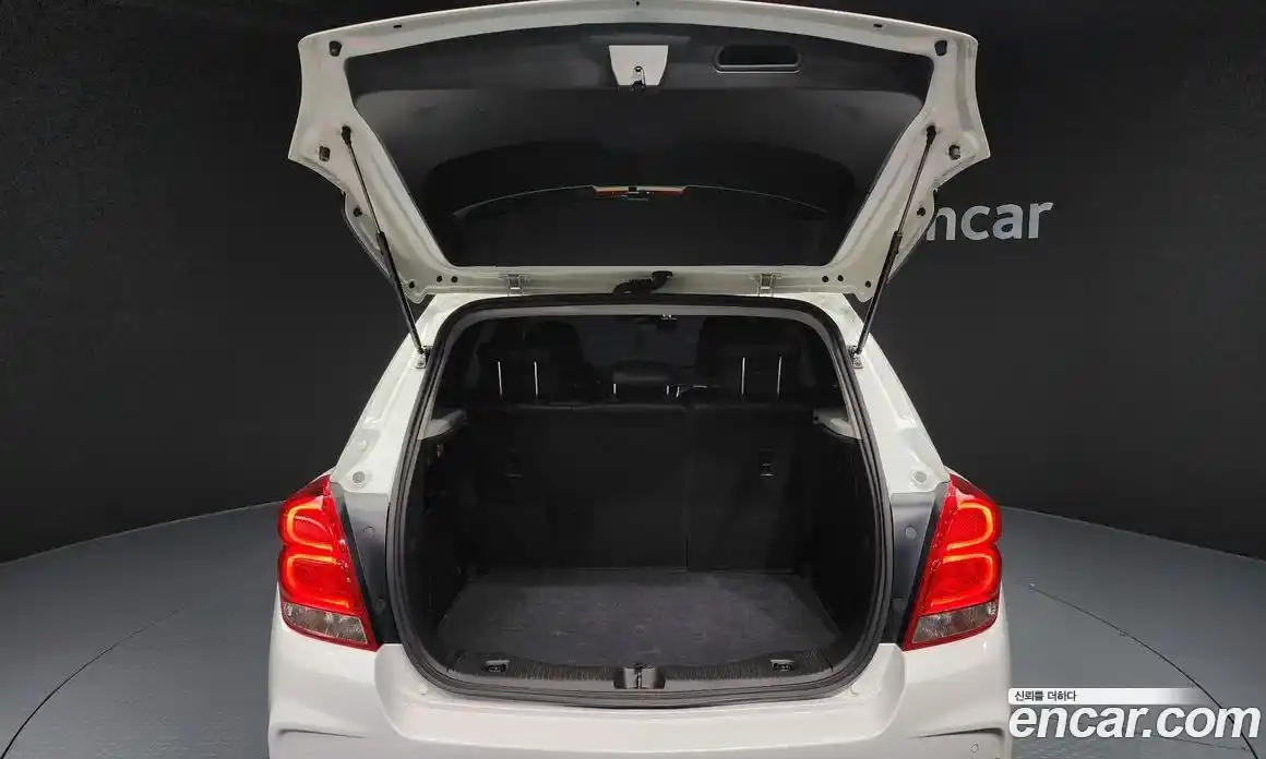 Chevrolet Trax 2021 1.6 Автомат в Москве № 40957, фото 9