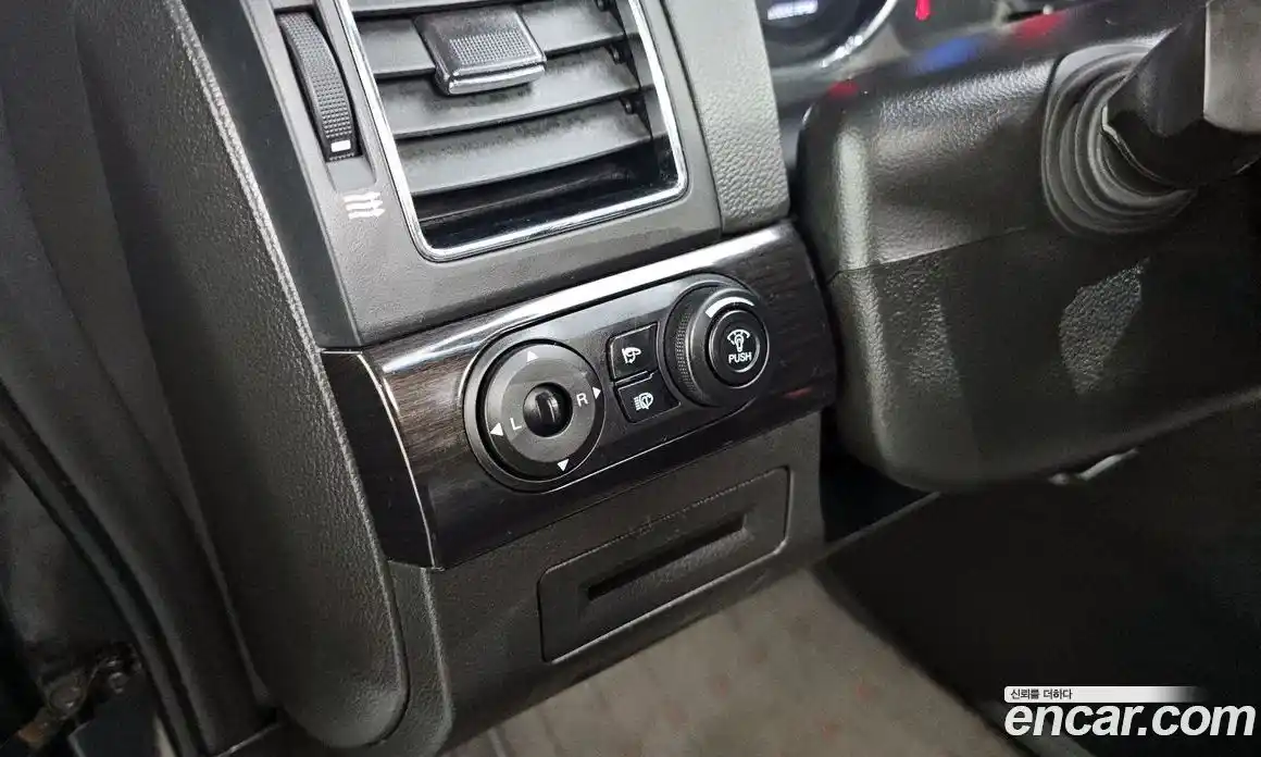 Chevrolet Captiva 2015 2.2 Автомат в Москве № 41089, фото 16