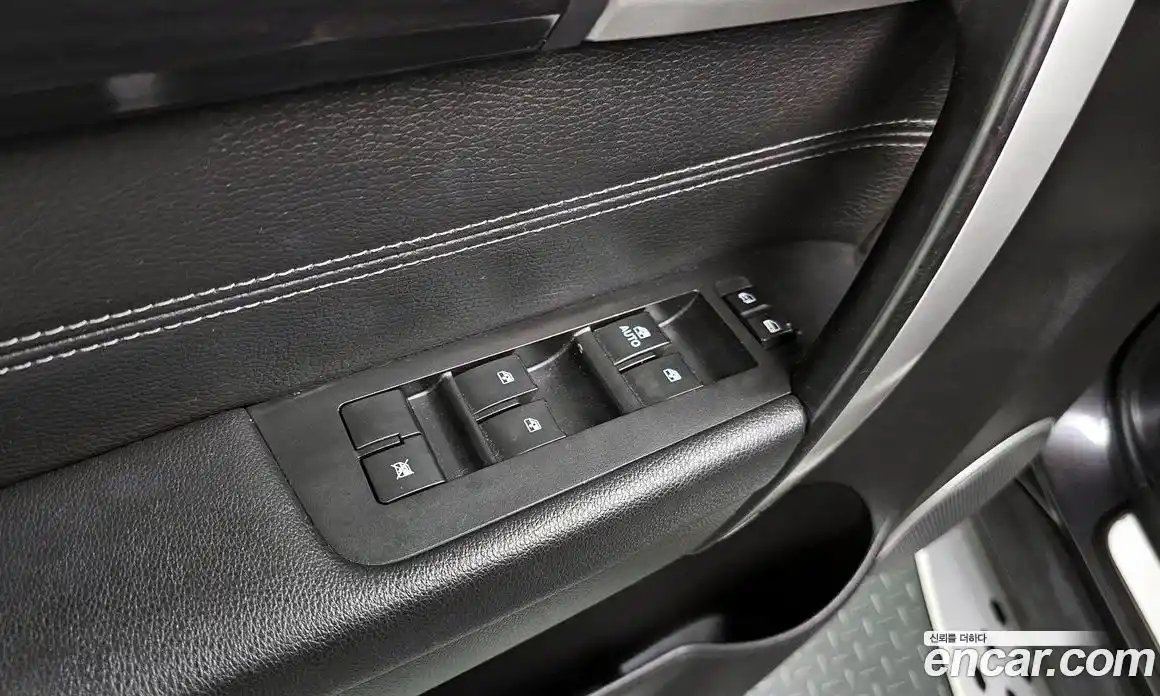 Chevrolet Captiva 2015 2.2 Автомат в Москве № 41089, фото 17