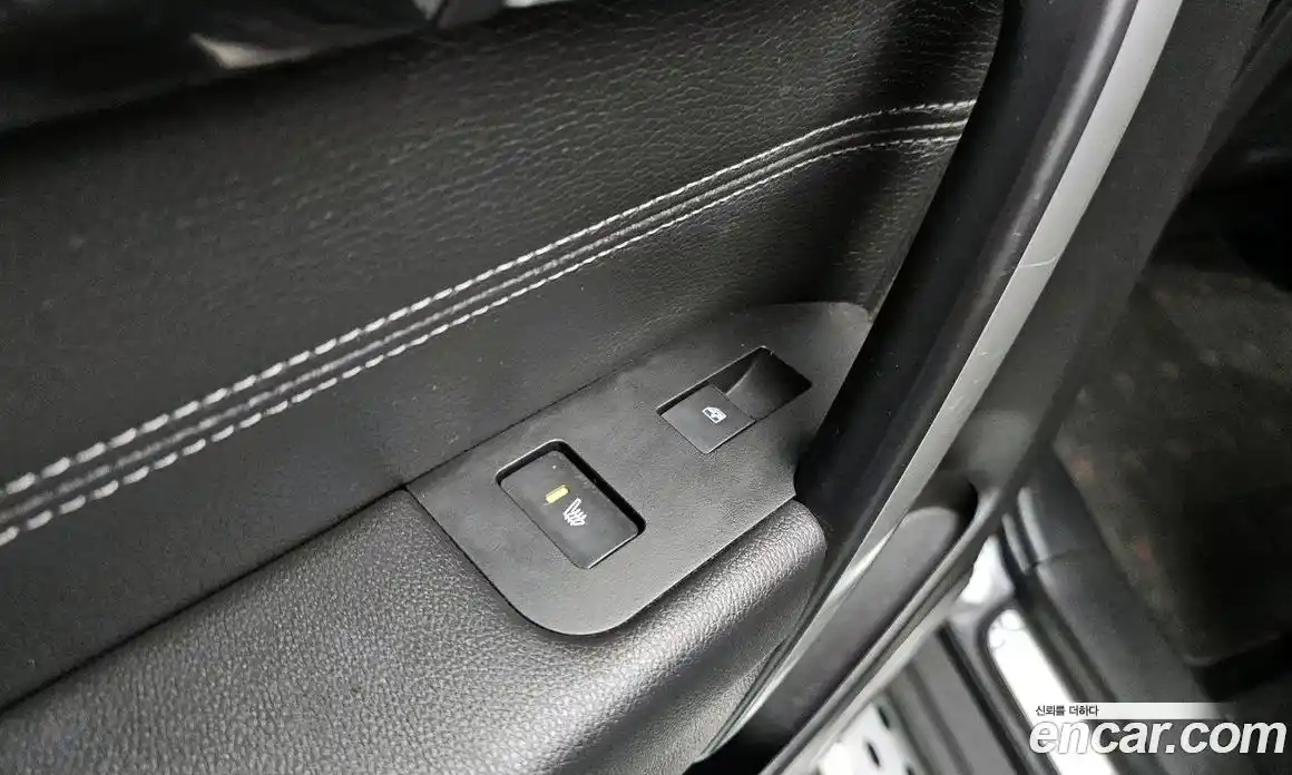 Chevrolet Captiva 2015 2.2 Автомат в Москве № 41089, фото 18