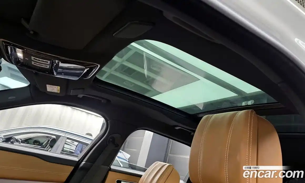 Land Rover Range-Rover Velar 2021 3.0 Автомат в Москве № 416266, фото 18