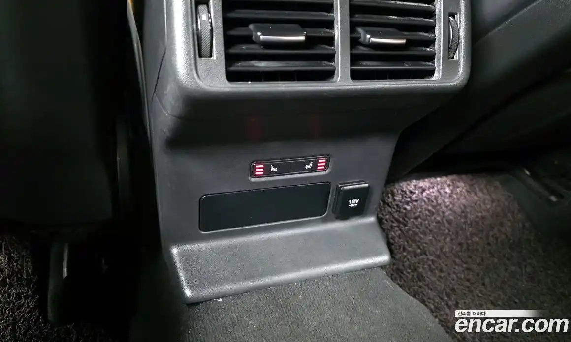 Land Rover Range-Rover Velar 2021 3.0 Автомат в Москве № 416266, фото 19