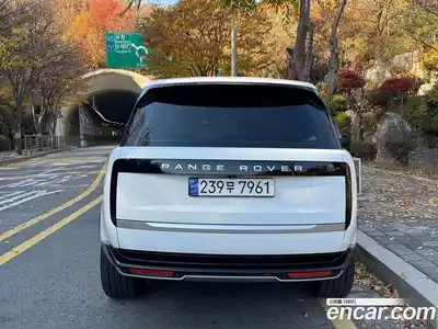 Land Rover Range-Rover 2024 4.4 Автомат в Москве № 416464, миниатюра 2