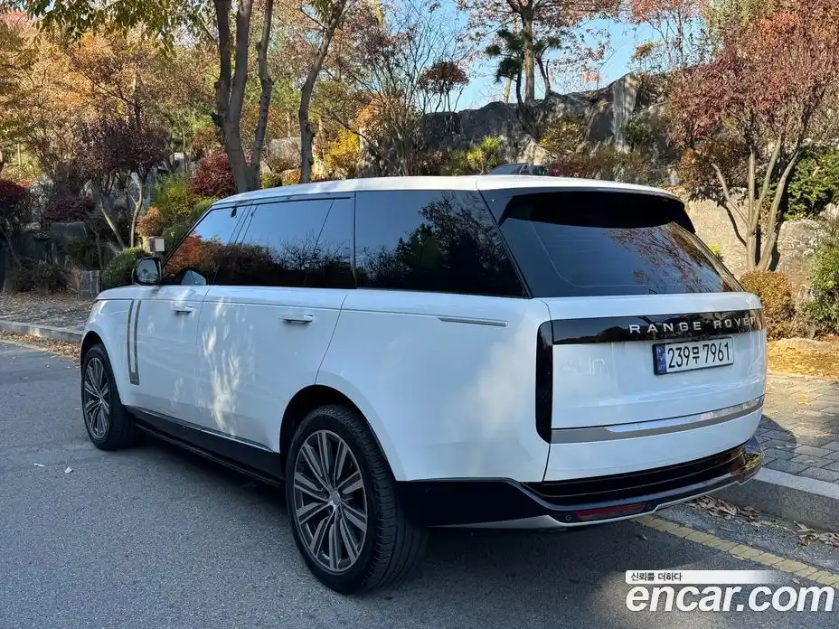 Land Rover Range-Rover 2024 4.4 Автомат в Москве № 416464, фото 4
