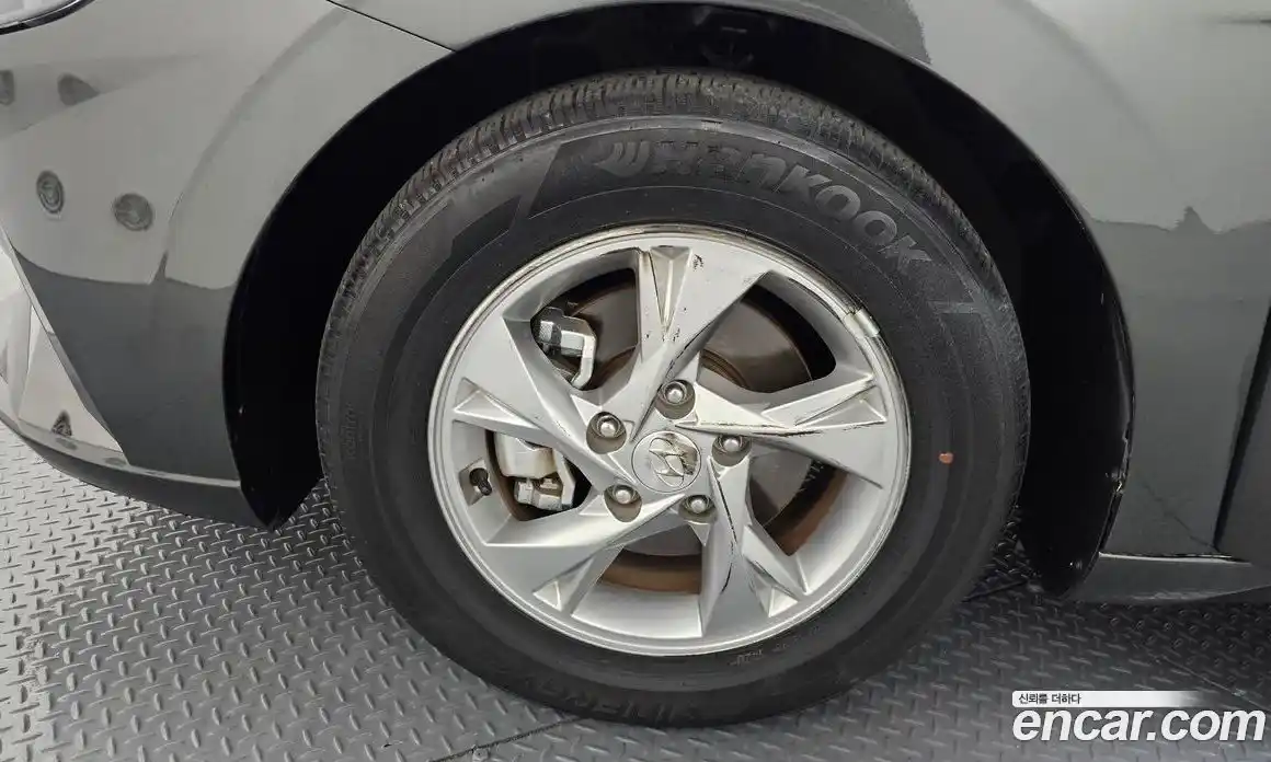 Hyundai Avante 2021 1.6 Автомат в Москве № 46289, фото 3