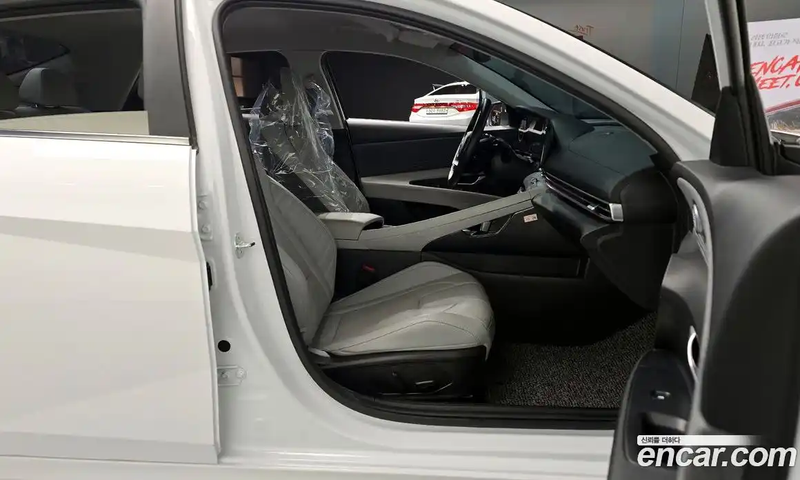 Hyundai Avante 2023 1.6 Автомат в Москве № 47376, фото 11