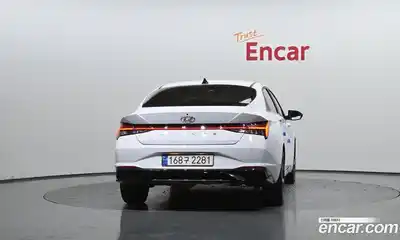 Hyundai Avante 2023 1.6 Автомат в Москве № 47376, миниатюра 4