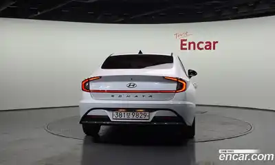 Hyundai Sonata 2021 2.0 Автомат в Москве № 49084, миниатюра 2