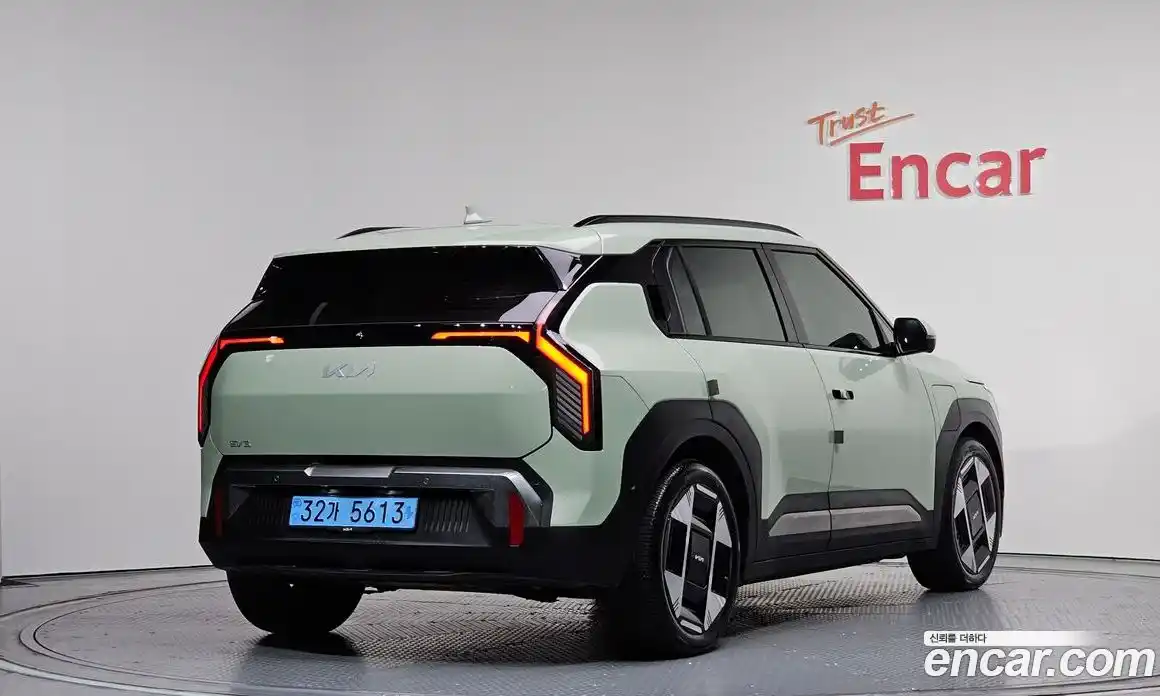 Kia EV3 2026 0.2 Автомат в Москве № 53845, фото 1