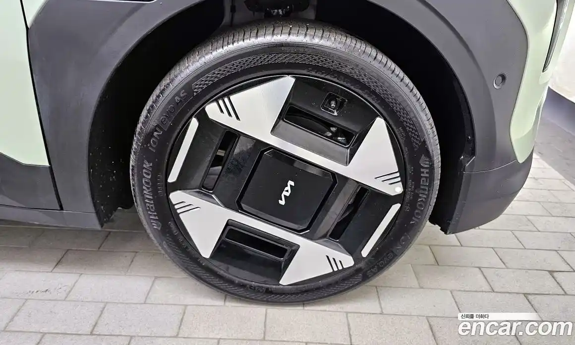 Kia EV3 2026 0.2 Автомат в Москве № 53845, фото 4