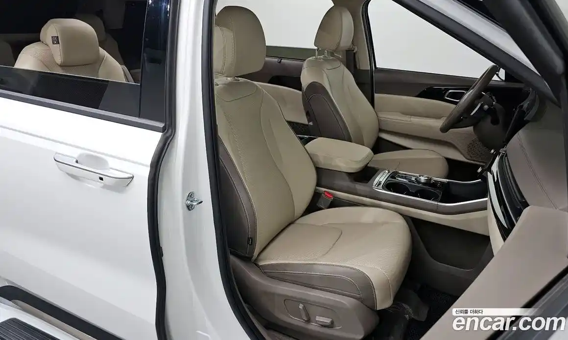 Kia Canival 2024 2.2 Автомат в Москве № 56207, фото 14