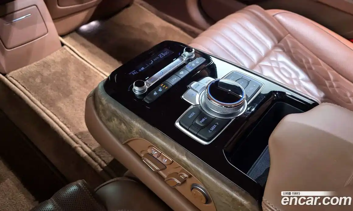 Genesis G90 2019 5.0 Автомат в Москве № 56540, фото 14