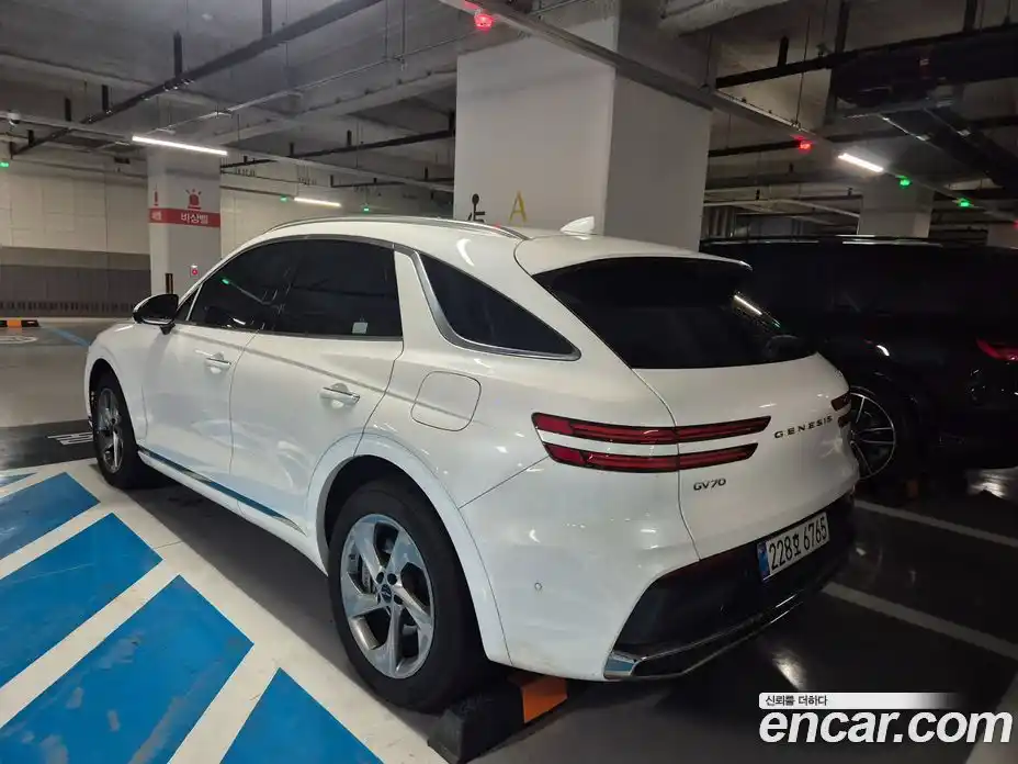 Genesis GV70 2025 2.5 Автомат в Москве № 57878, фото 5