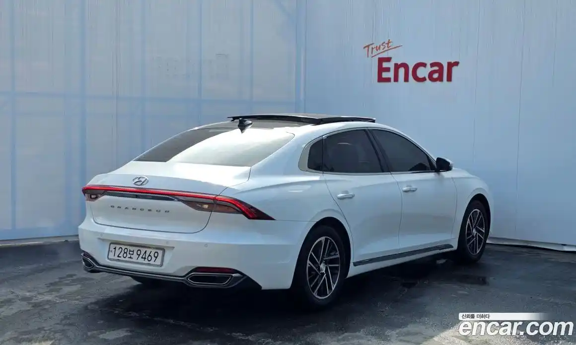 Hyundai Grandeur 2021 3.0 Автомат в Москве № 6667, фото 16