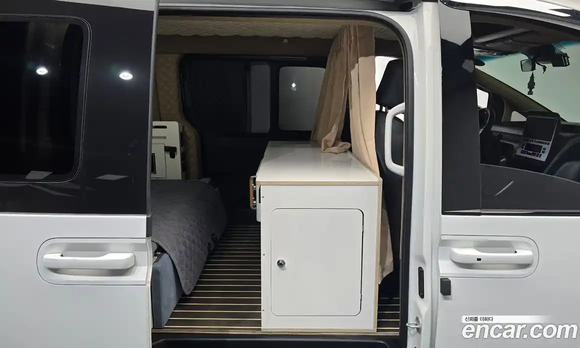 Hyundai Staria 2025 1.6 Автомат в Москве № 86779, фото 15