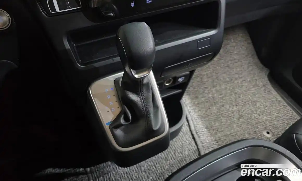 Hyundai Staria 2025 1.6 Автомат в Москве № 86779, фото 9