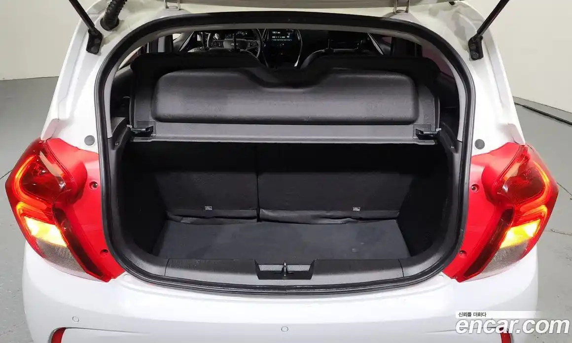 Chevrolet Spark 2016 1.0 Автомат в Москве № 94022, фото 13