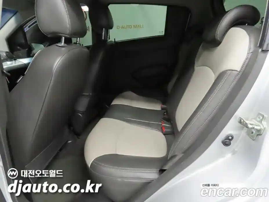 Chevrolet Spark 2012 1.0 Автомат в Москве № 104306, фото 12