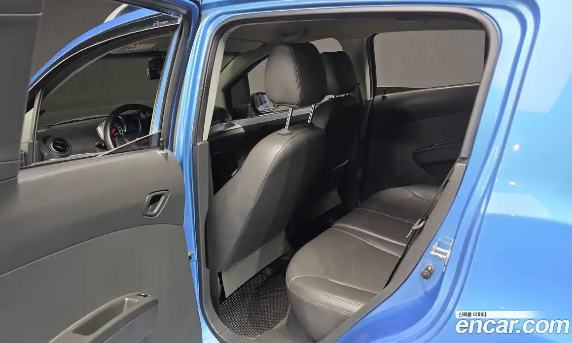 Chevrolet Spark 2014 1.0 Автомат в Москве № 105769, фото 10